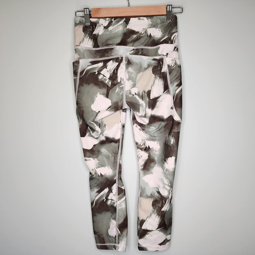 Athleta Ultimate Stash Pocket II Capri Small Painted Energy Olive Green Leggings - Picture 6 of 8